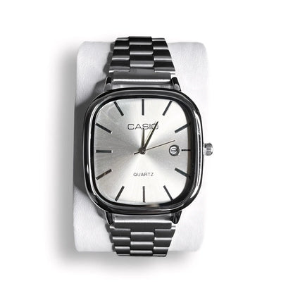 C A S I O Luxurious 36mm Watch - Water Resistant | Transferred steel Relógio CASIO Luxurious 36mm - Unissex Resistente à água | Aço Inoxidável Luxvian Silver 